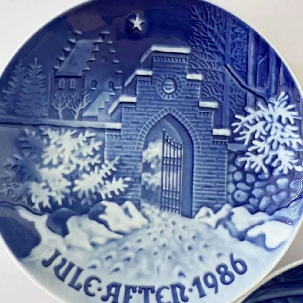 Signed B&G Christmas Plates 1985 & 1986 Edvard Jensen Denmark Porcelain